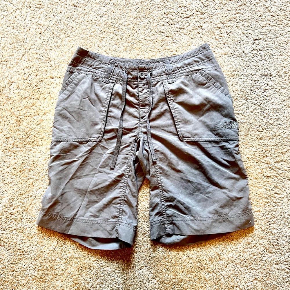 The North Face Womens Thigh Length Cargo Short